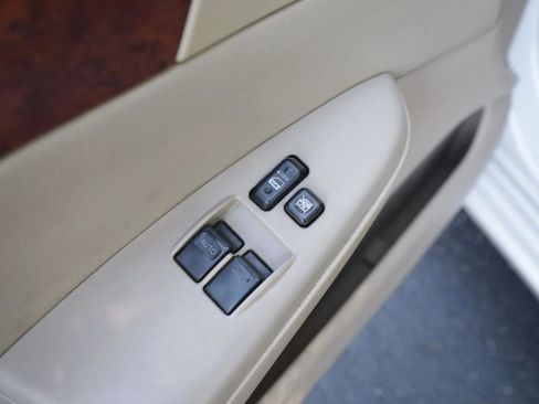 Used 2006 Toyota Solara SE FWD image 29