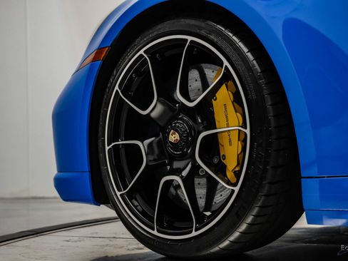 Used 2022 Porsche 911 Turbo S AWD/4WD image 95