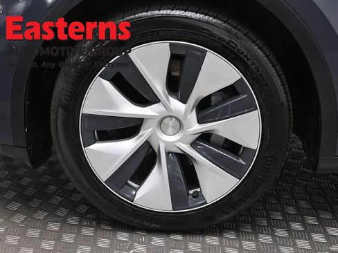 Used 2020 Tesla Model Y Long Range AWD/4WD image 25