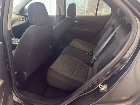 Used 2023 Chevrolet Equinox LT image 11