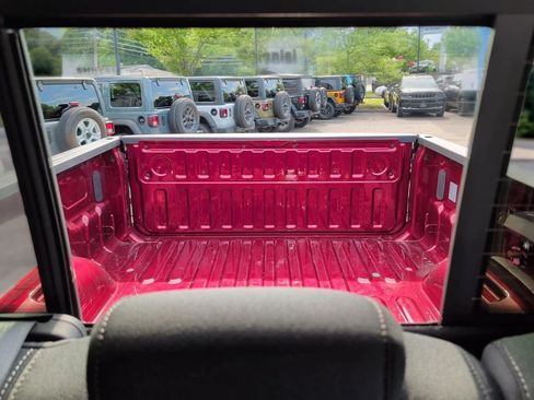 Used 2025 RAM 1500 Big Horn AWD/4WD image 36