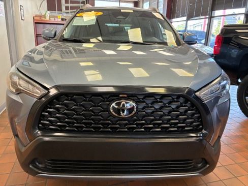 Used 2023 Toyota Corolla Cross LE FWD image 5
