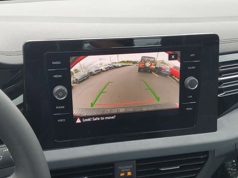 New 2025 Volkswagen Jetta SE image 20