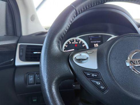 Used 2019 Nissan Sentra SV FWD image 19