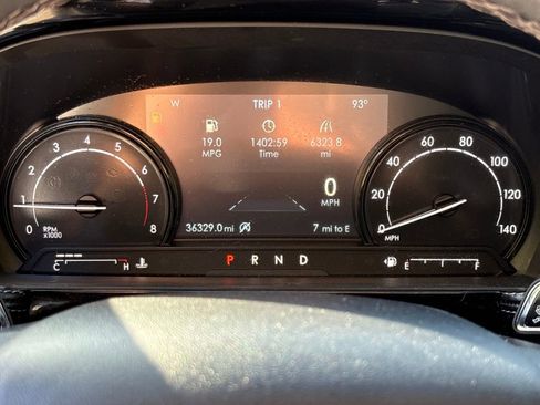 Used 2021 Lincoln Corsair AWD w/ Premium Package image 24