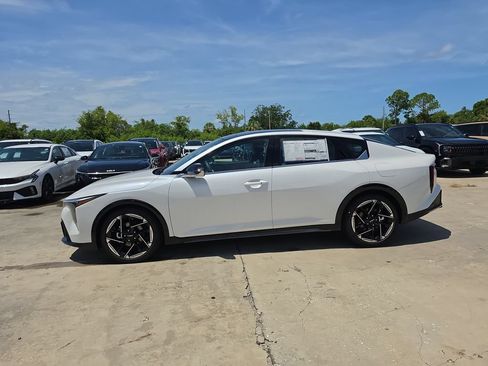 New 2026 Kia K4 GT-Line Turbo w/ GT-Line Premium Package FWD image 5