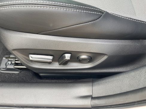 Used 2025 Toyota Corolla XSE FWD image 9