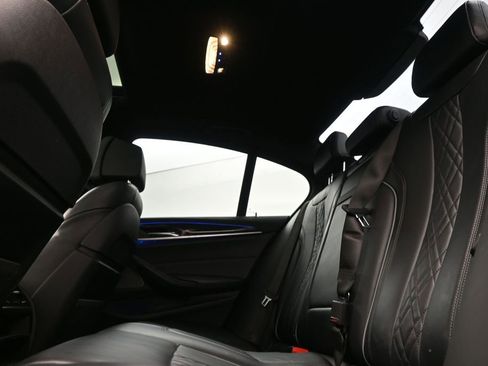 Used 2020 BMW M550i xDrive image 29