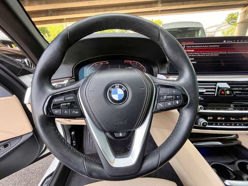 Used 2021 BMW 530i xDrive w/ Convenience Package AWD/4WD image 22
