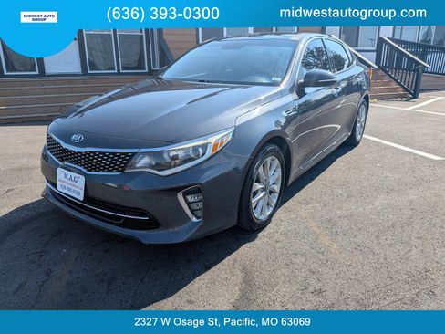 Used 2018 Kia Optima S w/ Panoramic Sunroof Package FWD image 1