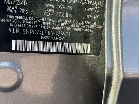 Used 2019 Hyundai Elantra SE FWD image 17