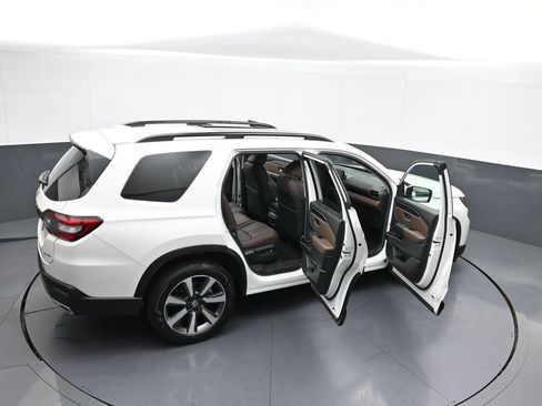 Certified 2025 Honda Pilot Elite image 48