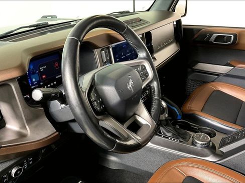 Used 2021 Ford Bronco Outer Banks image 13