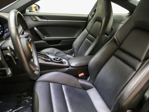 Certified 2020 Porsche 911 Carrera S RWD image 5