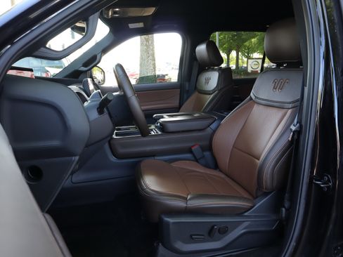 Used 2025 Ford Expedition Max King Ranch AWD/4WD image 10