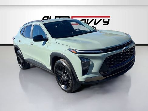 Used 2025 Chevrolet Trax ACTIV w/ Driver Confidence Package FWD image 1