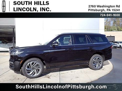 New 2025 Lincoln Navigator Reserve image 1