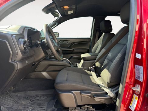 Used 2024 Chevrolet Colorado Trail Boss AWD/4WD image 9