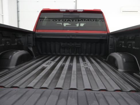 Used 2025 GMC Sierra 2500 AT4 w/ AT4 Premium Plus Package AWD/4WD image 34
