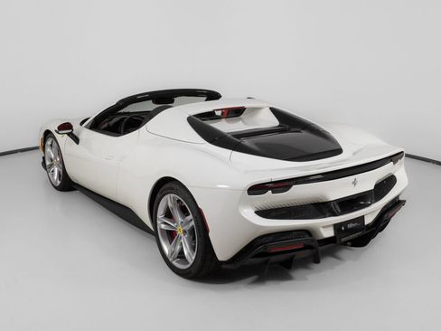 Used 2025 Ferrari 296 GTS RWD image 5
