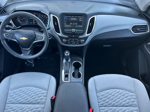 Used 2019 Chevrolet Equinox LS FWD image 13