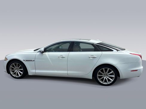 Used 2013 Jaguar XJ AWD image 5