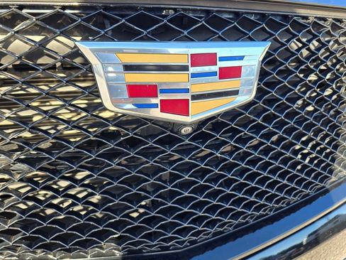 Used 2021 Cadillac Escalade ESV Sport w/ Driver Assist Tech Package AWD/4WD image 9