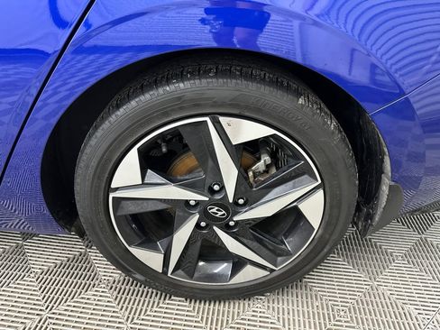 Used 2023 Hyundai Elantra Limited FWD image 20