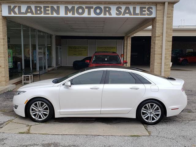 Used 2015 Lincoln MKZ w/ Equipment Group 102A Reserve FWD image 2