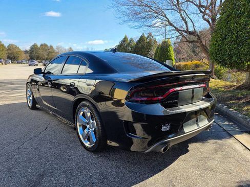 Used 2018 Dodge Charger R/T Scat Pack image 3