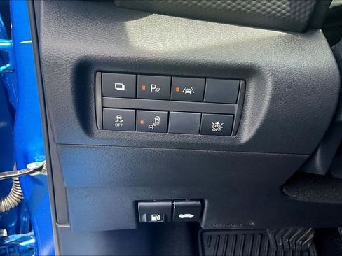 Used 2025 Nissan Kicks Play S FWD image 14