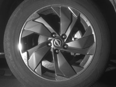 Used 2025 Nissan Rogue SV FWD image 13