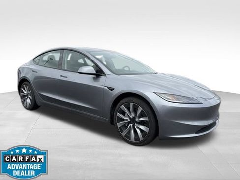 Used 2025 Tesla Model 3 Long Range RWD image 2