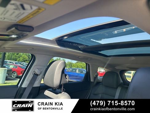 Used 2026 Kia Sportage EX w/ EX Panorama Roof Package FWD image 4