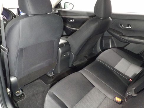 Used 2021 Nissan Sentra SV image 11