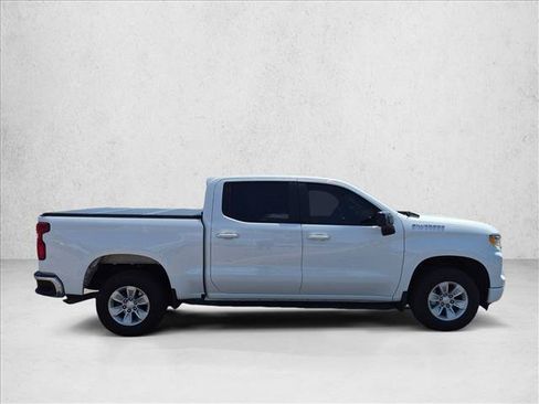 Used 2024 Chevrolet Silverado 1500 LT RWD image 4