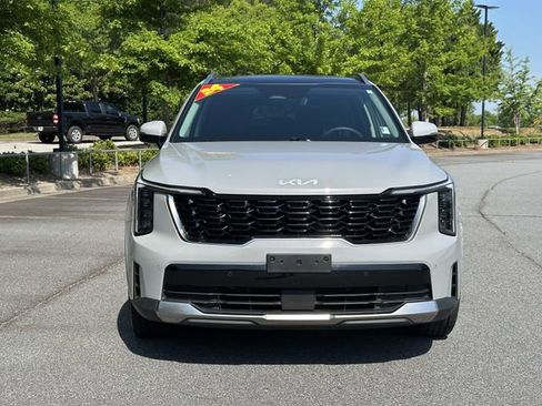 Used 2024 Kia Sorento S w/ Panoramic Sunroof Package FWD image 2
