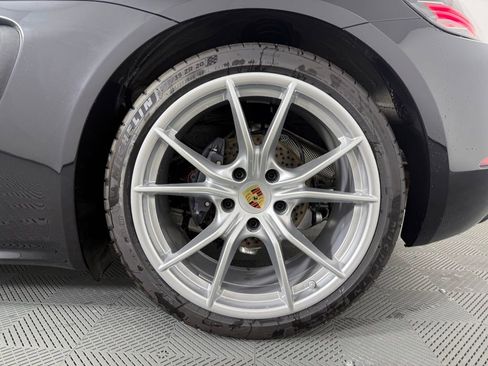 Certified 2025 Porsche 718 Boxster image 12