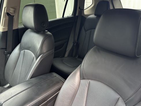 Used 2017 Buick Envision Essence w/ LPO, Interior Luxury Package FWD image 18