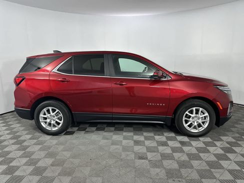 Used 2024 Chevrolet Equinox LT FWD image 17