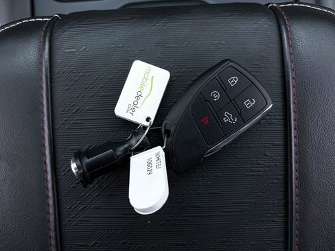 Used 2025 GMC Sierra 1500 Pro w/ Pro Value Package image 32