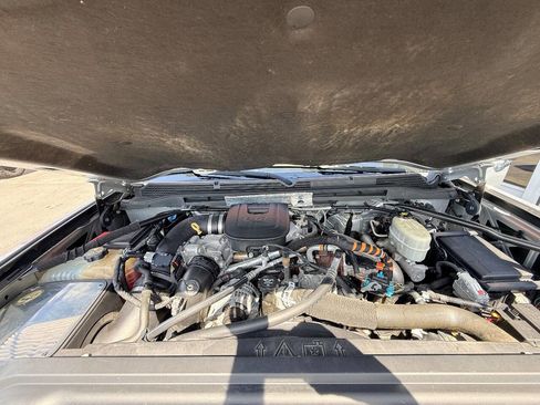 Used 2016 GMC Sierra 2500 SLT w/ Duramax Plus Package image 44
