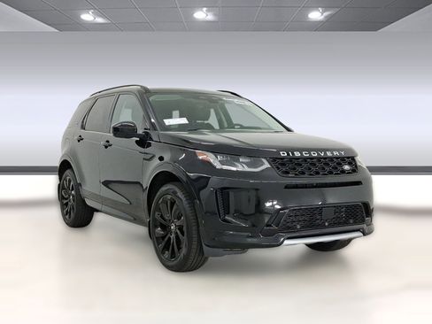 Used 2025 Land Rover Discovery Sport S image 7