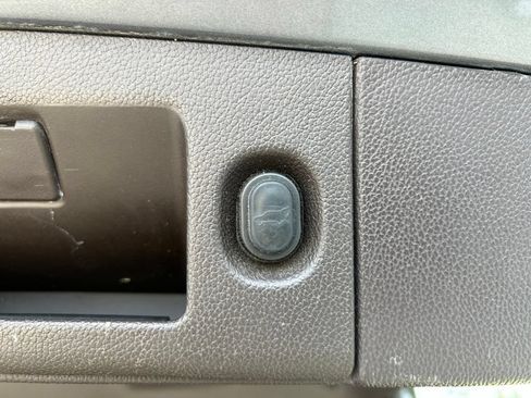 Used 2020 GMC Yukon XL Denali w/ Denali Ultimate Package RWD image 13