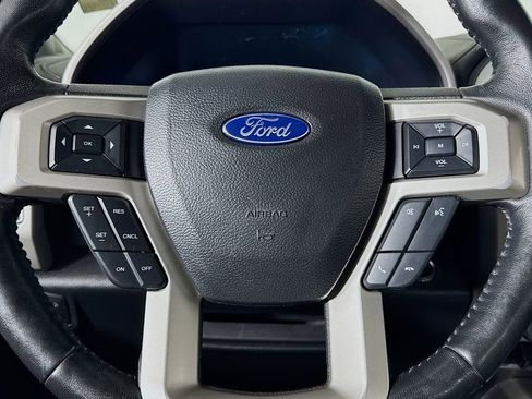 Used 2018 Ford F150 Lariat w/ Equipment Group 502A Luxury image 41