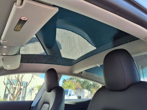 Used 2022 Tesla Model 3 Long Range image 22