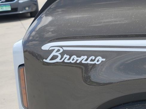 New 2026 Ford Bronco Heritage Edition AWD/4WD image 11