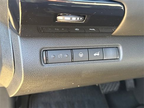 New 2026 Nissan Pathfinder SV image 22