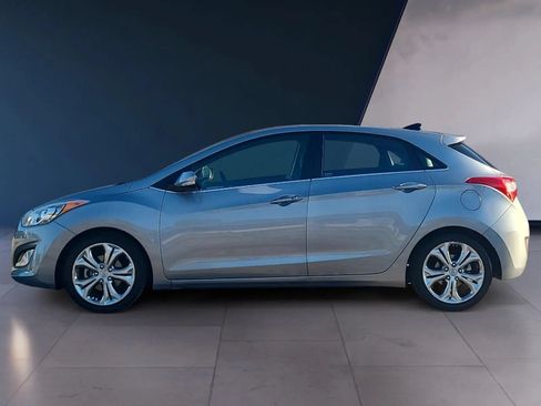 Used 2014 Hyundai Elantra GT w/ Option Group 03 FWD image 2