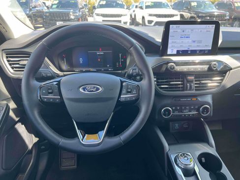 Used 2023 Ford Escape Active AWD/4WD image 26